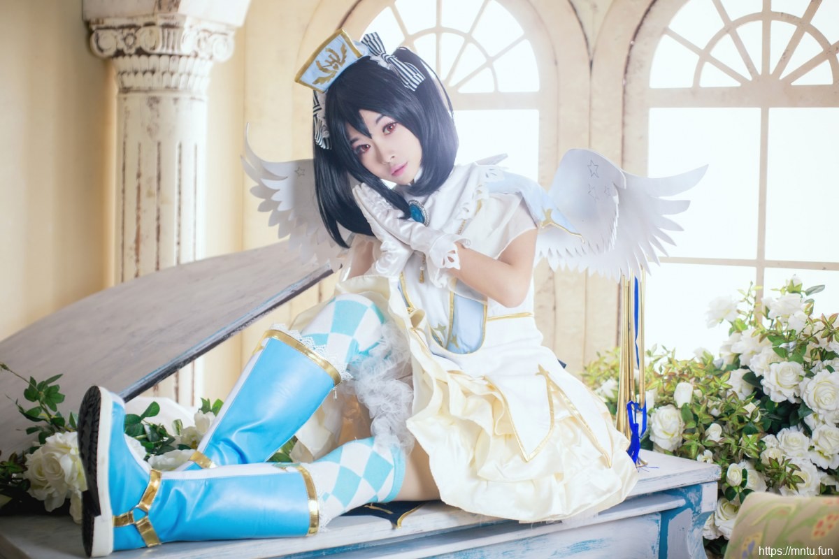 性感美女Cosplay矢泽妮可十分可爱
