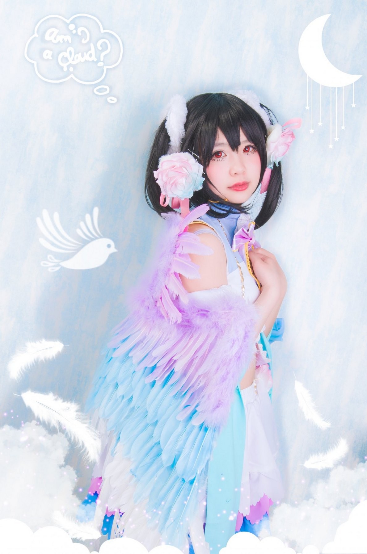 可爱美少女Cosplay矢泽妮可展露白皙美腿