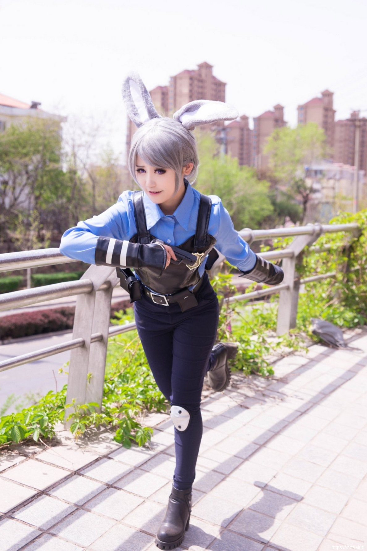 性感美女Cosplay女警朱迪心扉荡漾
