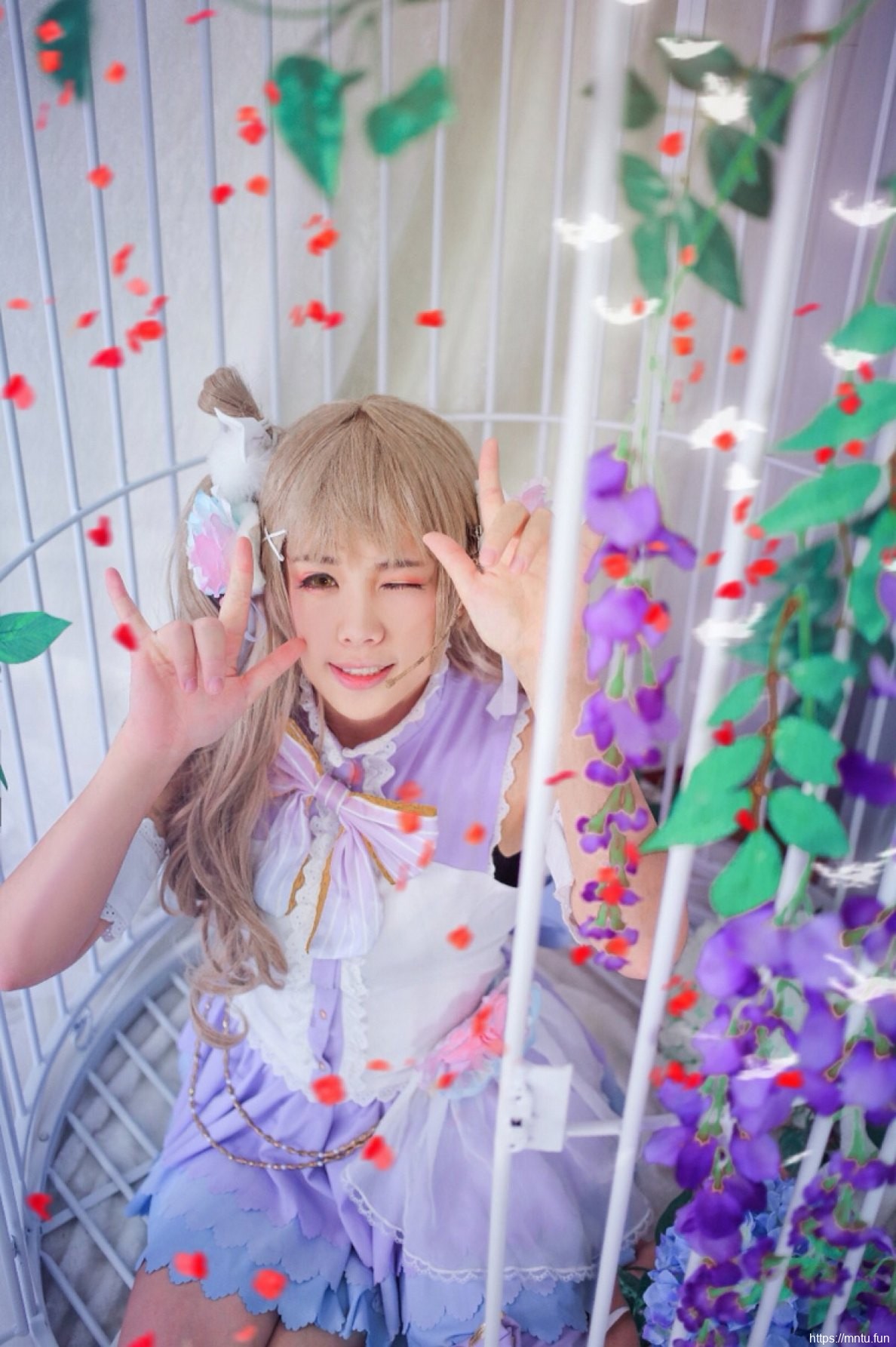 清纯美女Cosplay南小鸟及园田海未