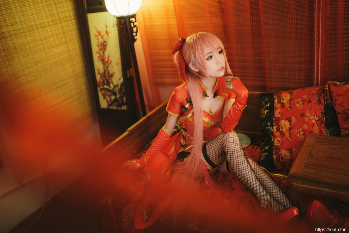 性感美女Cosplay巡音凹凸有致诱惑人