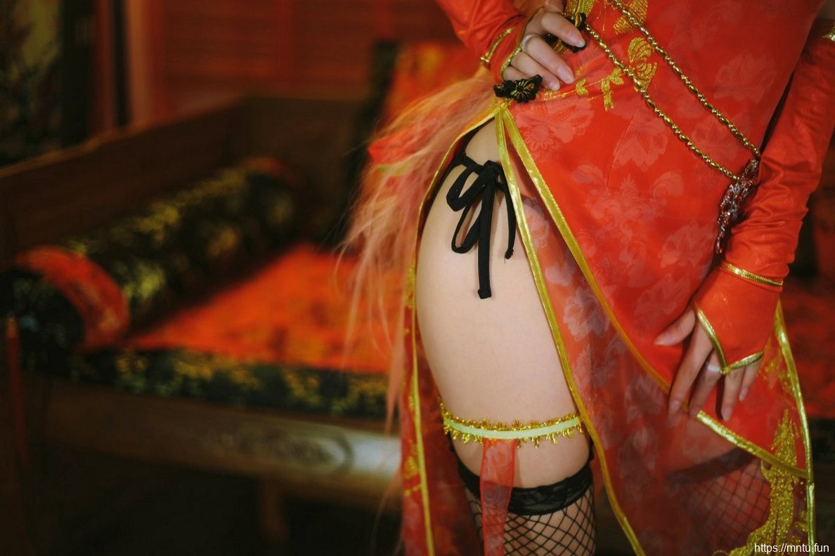 性感美女Cosplay巡音凹凸有致诱惑人