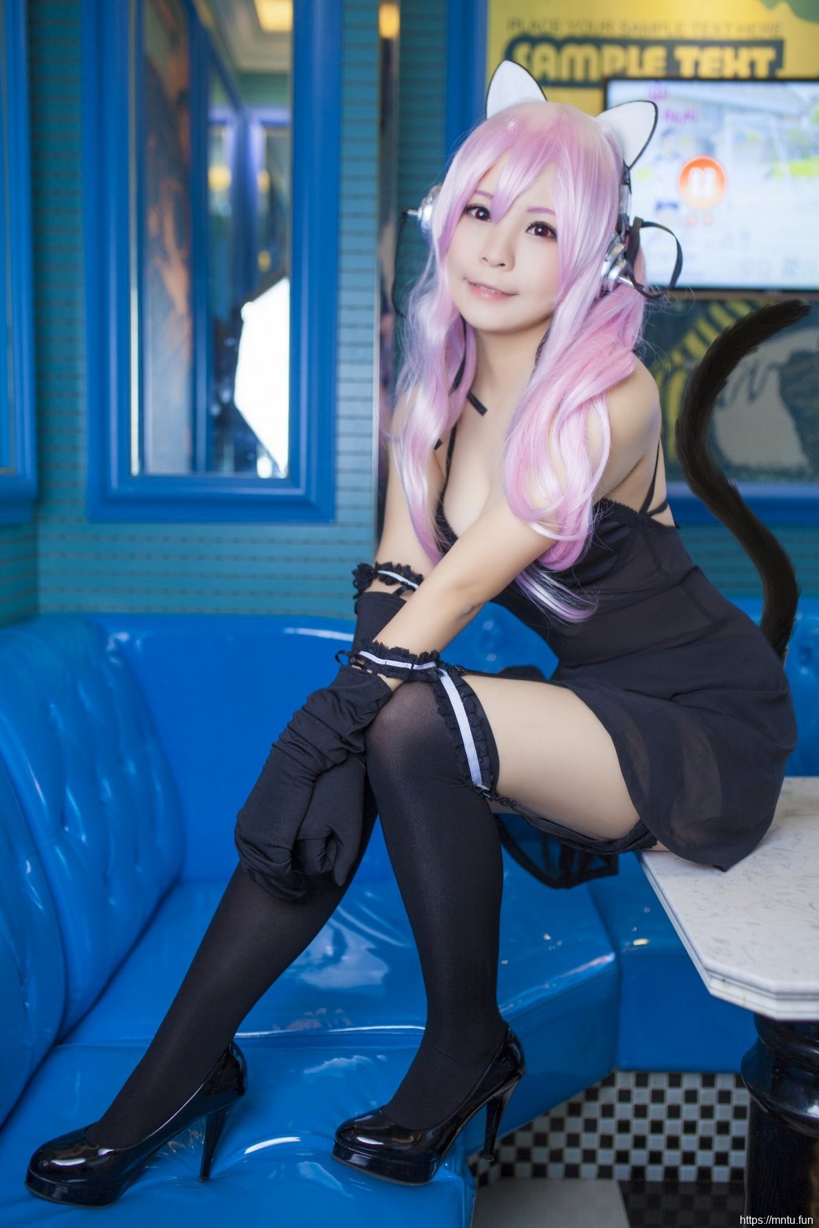 黑丝美女Cosplay索尼子黑色丝袜