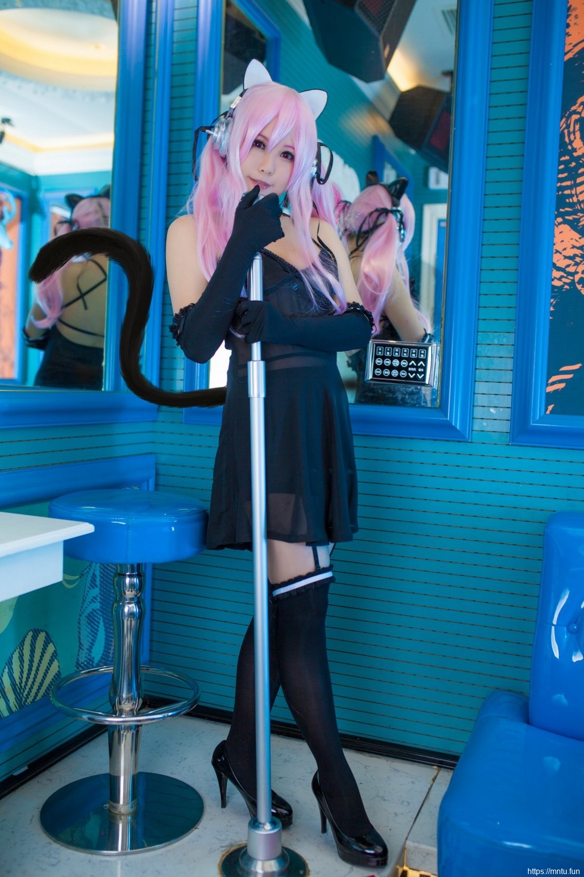 黑丝美女Cosplay索尼子黑色丝袜