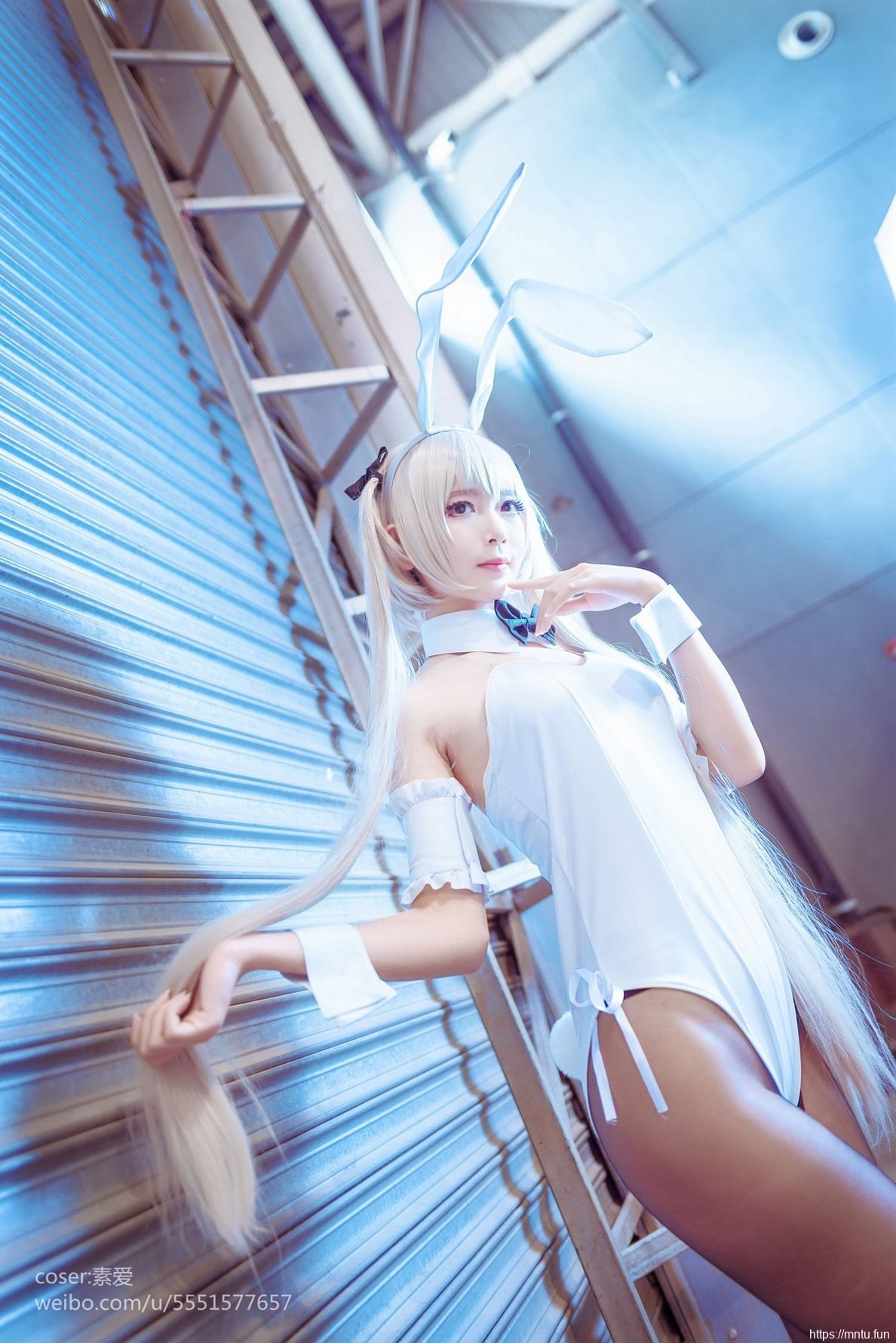 黑丝美女Cosplay性感兔女郎心扉荡漾