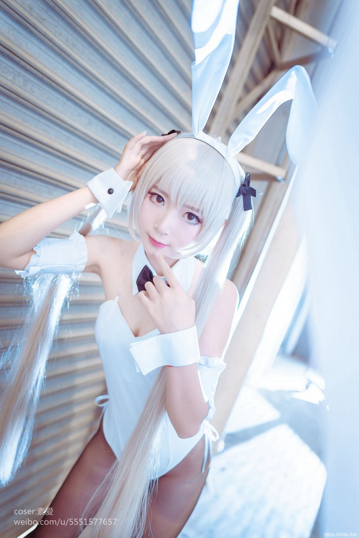 黑丝美女Cosplay性感兔女郎心扉荡漾