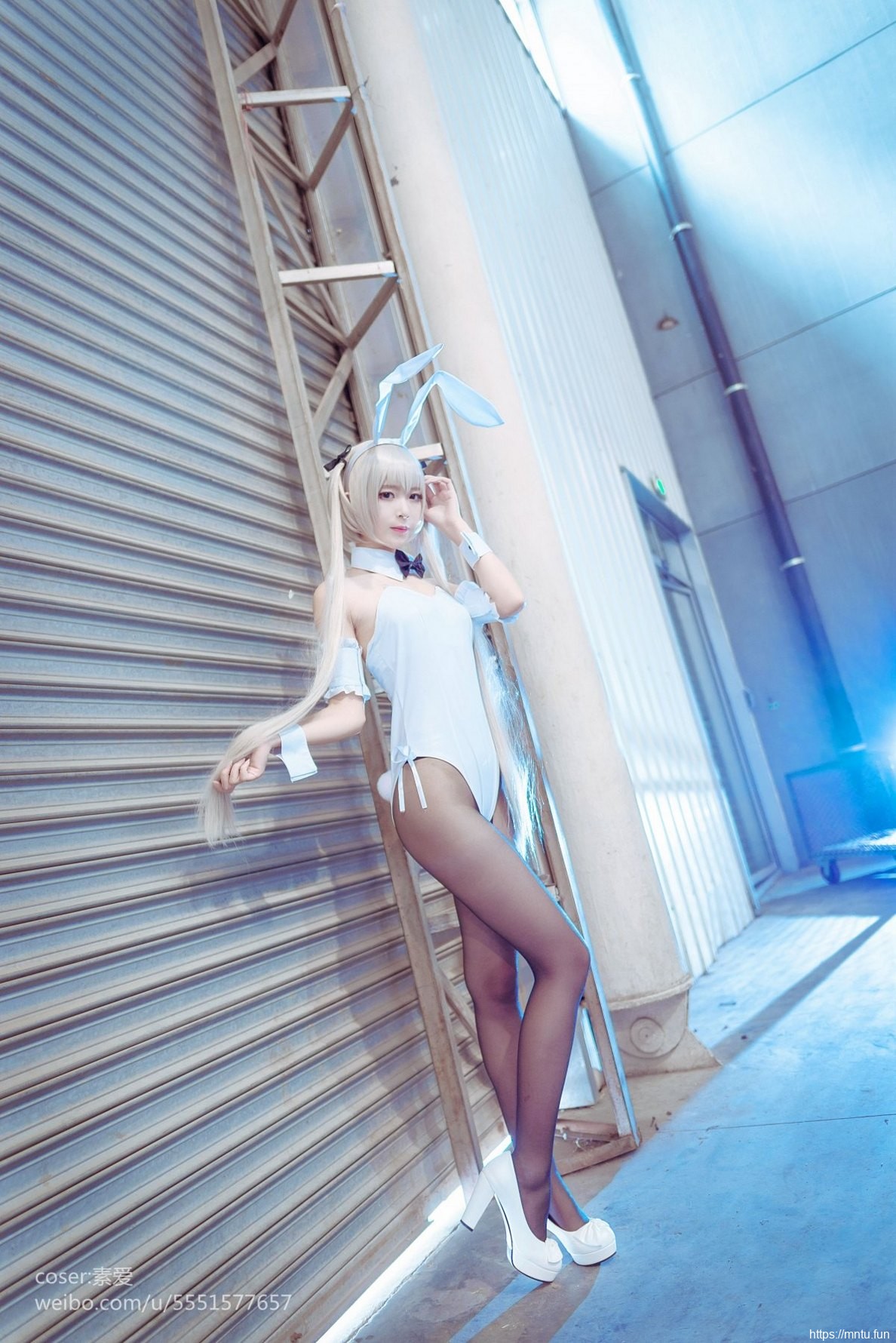 黑丝美女Cosplay性感兔女郎心扉荡漾