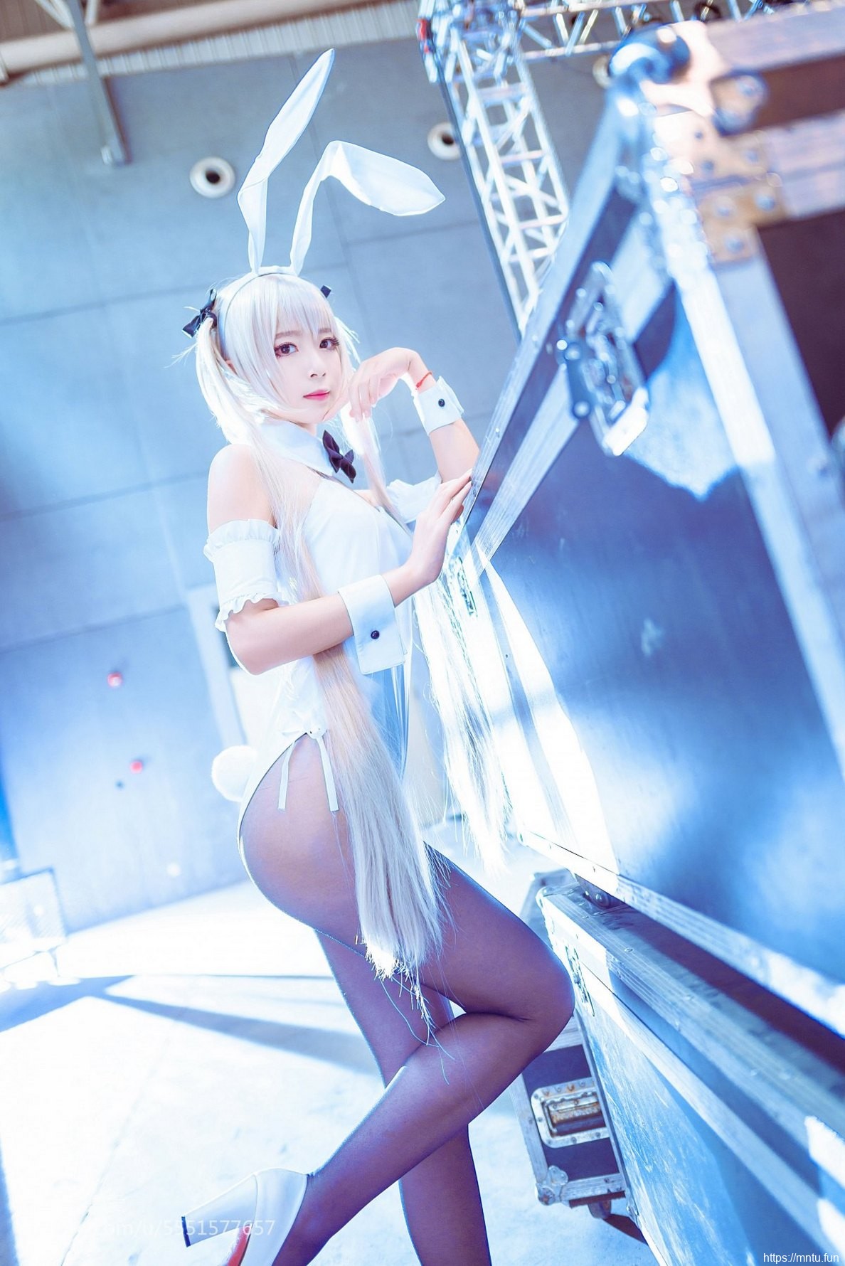 黑丝美女Cosplay性感兔女郎心扉荡漾