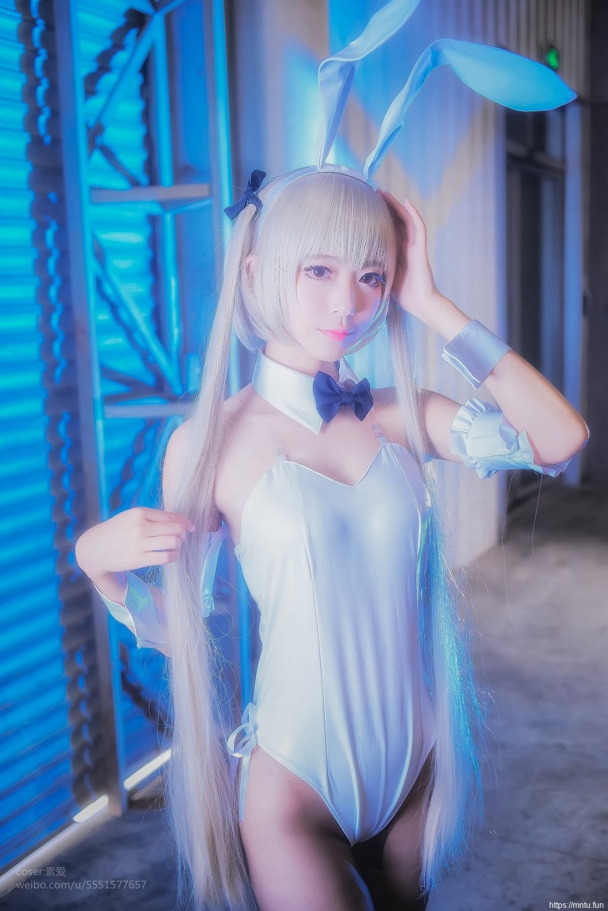黑丝美女Cosplay性感兔女郎心扉荡漾