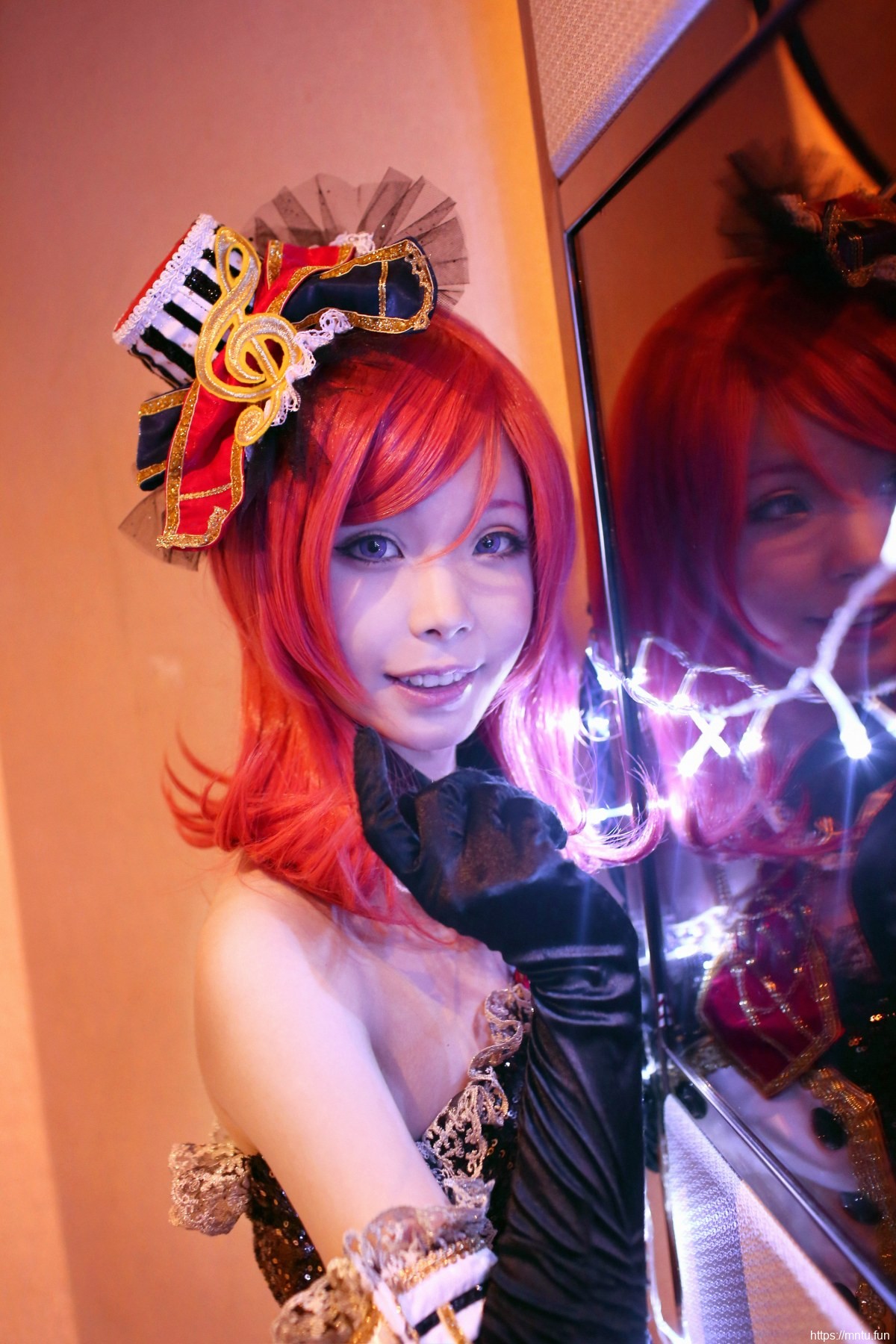 清纯美女Cosplay南小鸟非常迷人