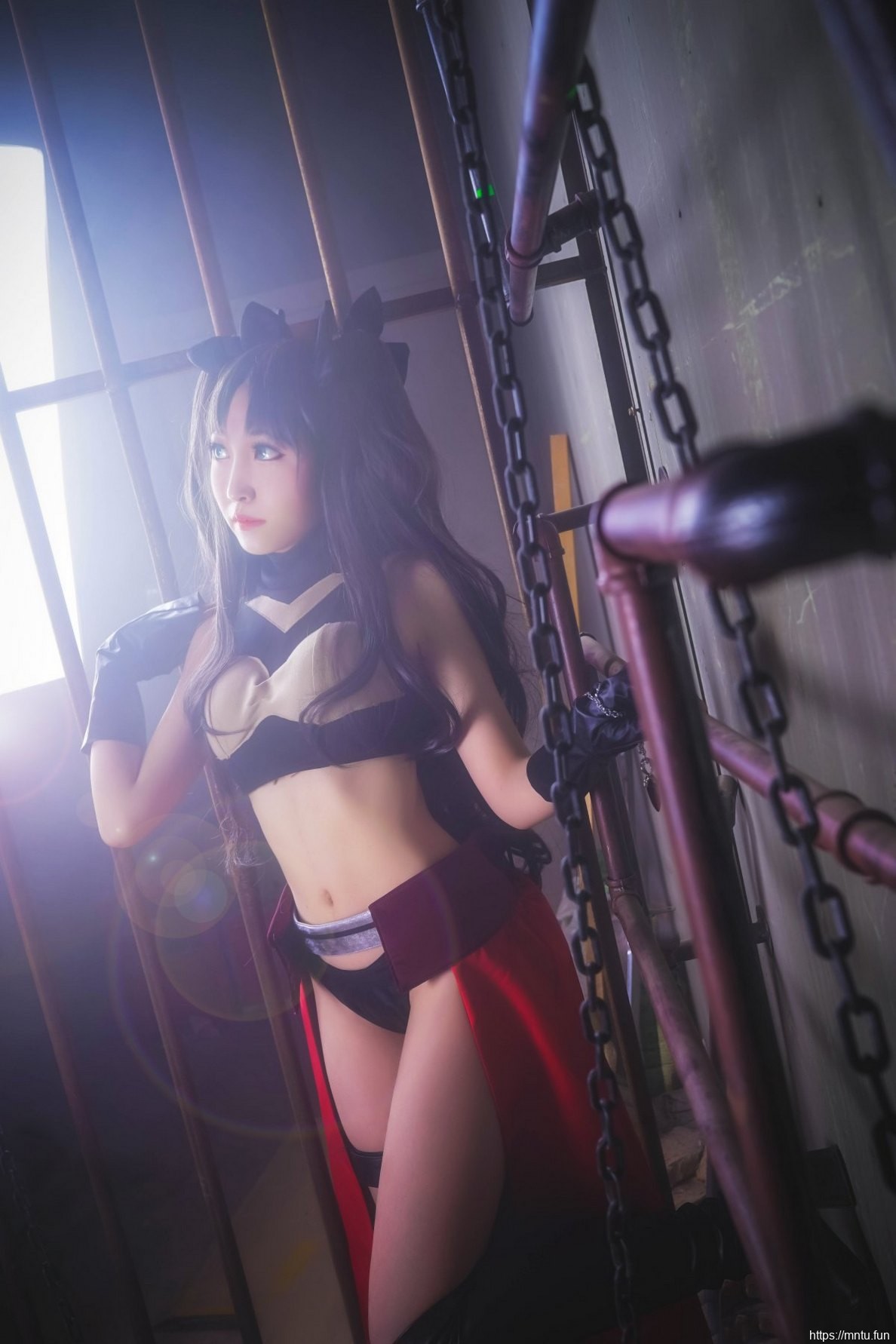 长发美女Cosplay动漫人物远坂凛性感写真