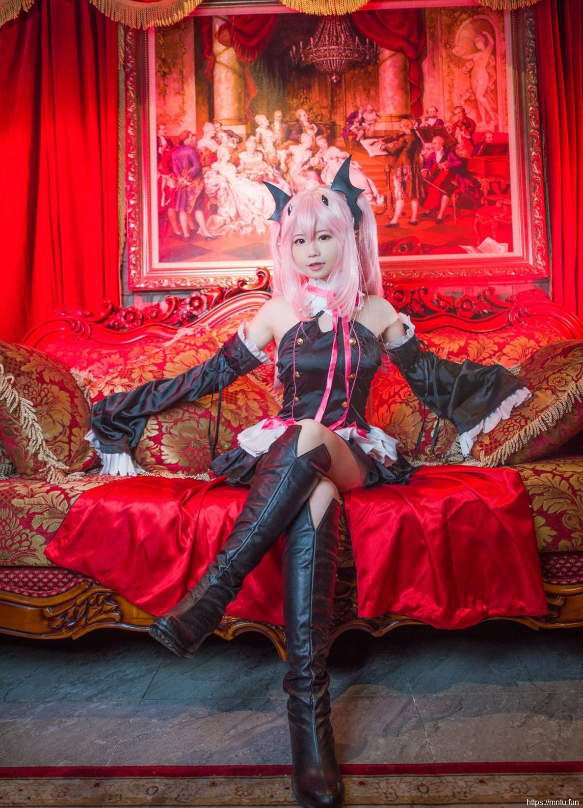 白皙美女Cosplay《终结的炽天使》萌娘克鲁鲁