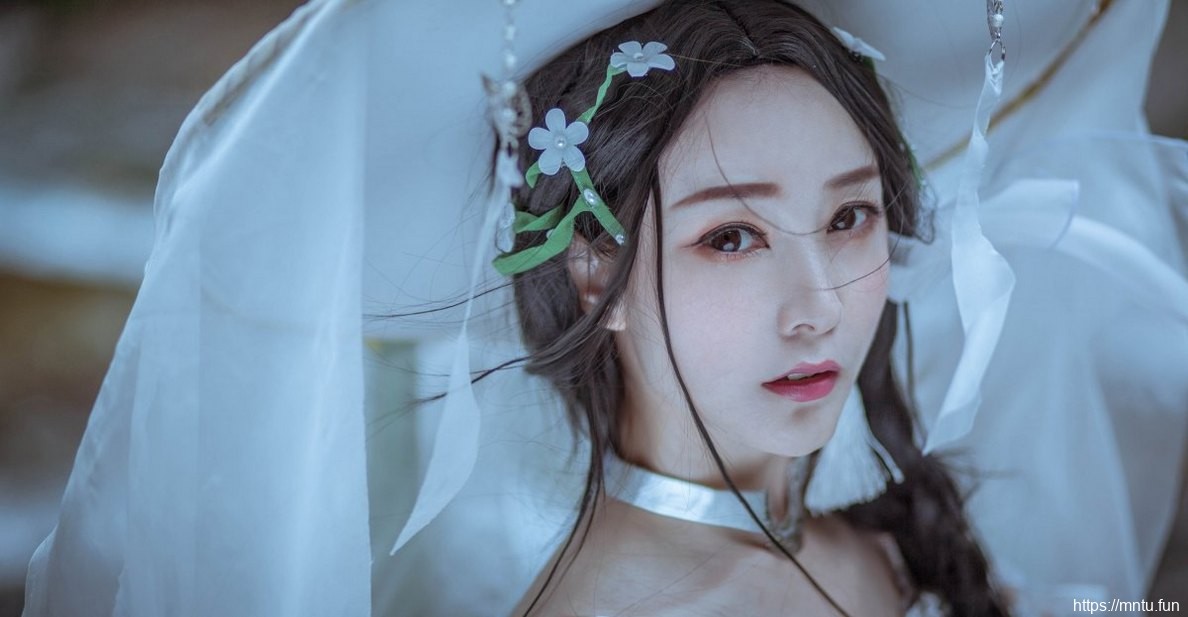 极品美女Cosplay身着古装高清摄影