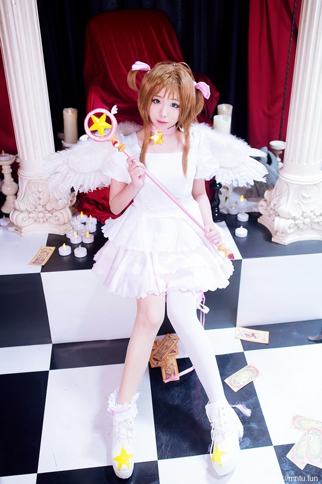 清纯美少女Cosplay审判天使木之本樱