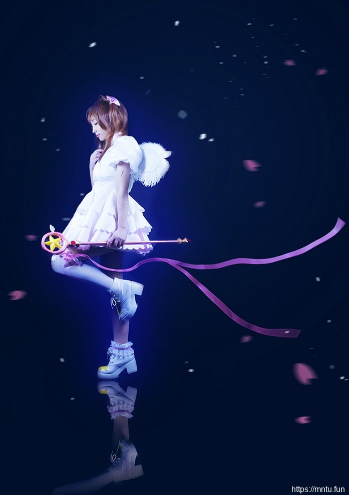 清纯美少女Cosplay审判天使木之本樱