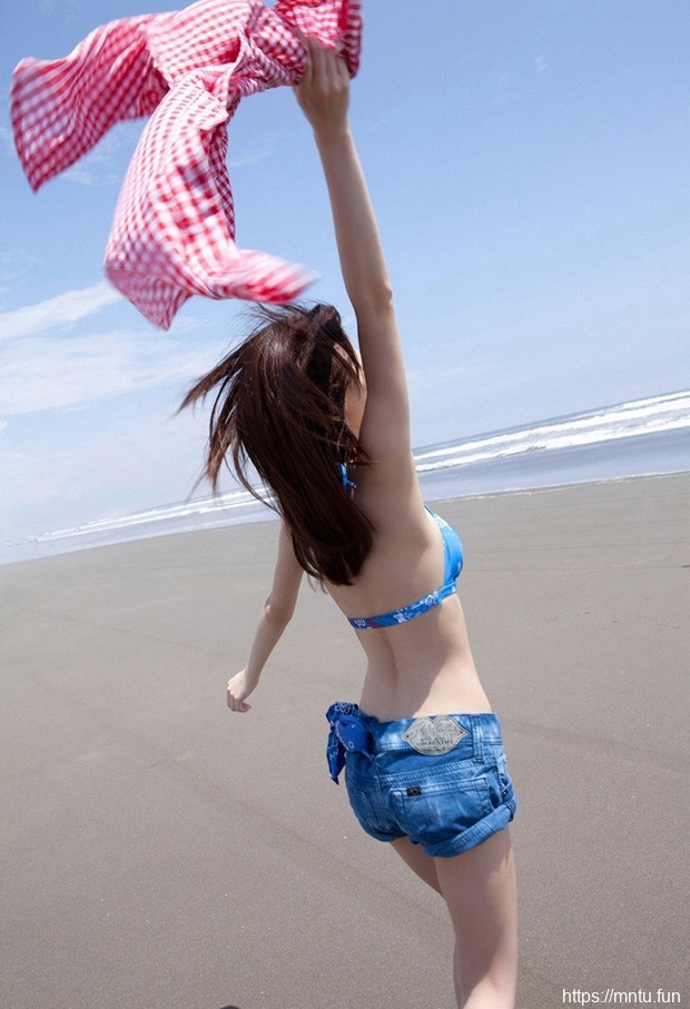 丽人清纯美少女沙滩比基尼超清凉写真14p