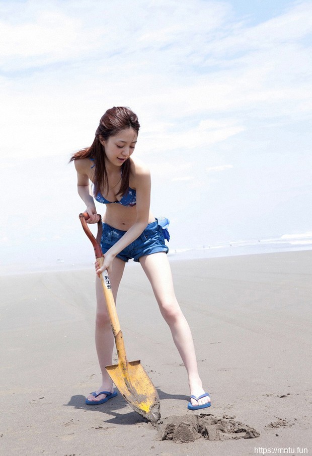 丽人清纯美少女沙滩比基尼超清凉写真14p