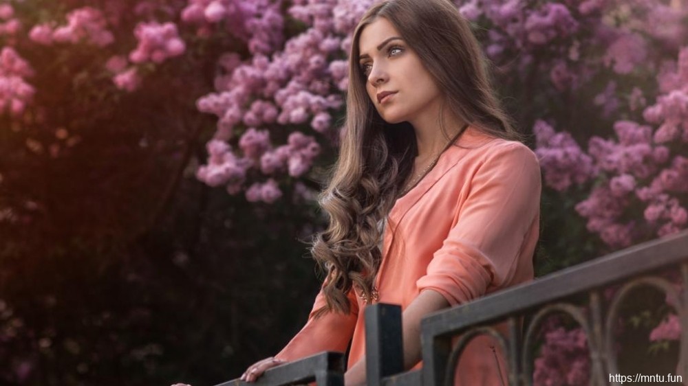 身体惹火的欧洲美女酥胸翘臀美乳深沟欲要勾人立功美女私拍