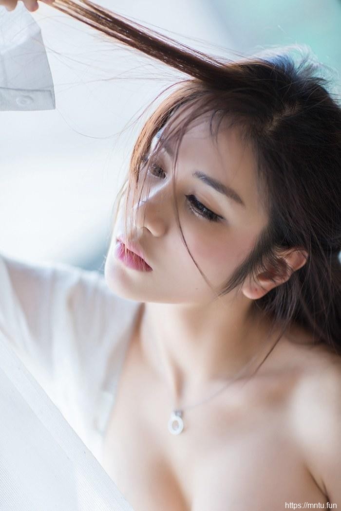 养眼少女李七喜衬衣连裤袜够吸睛【45P】