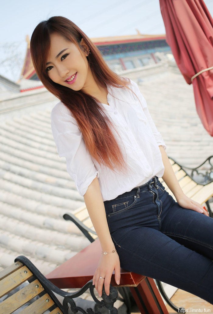 笑容令人陶醉的女孩身材完美【24P】