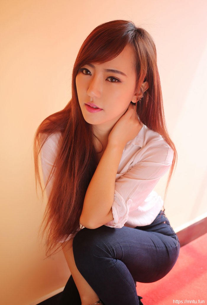 笑容令人陶醉的女孩身材完美【24P】