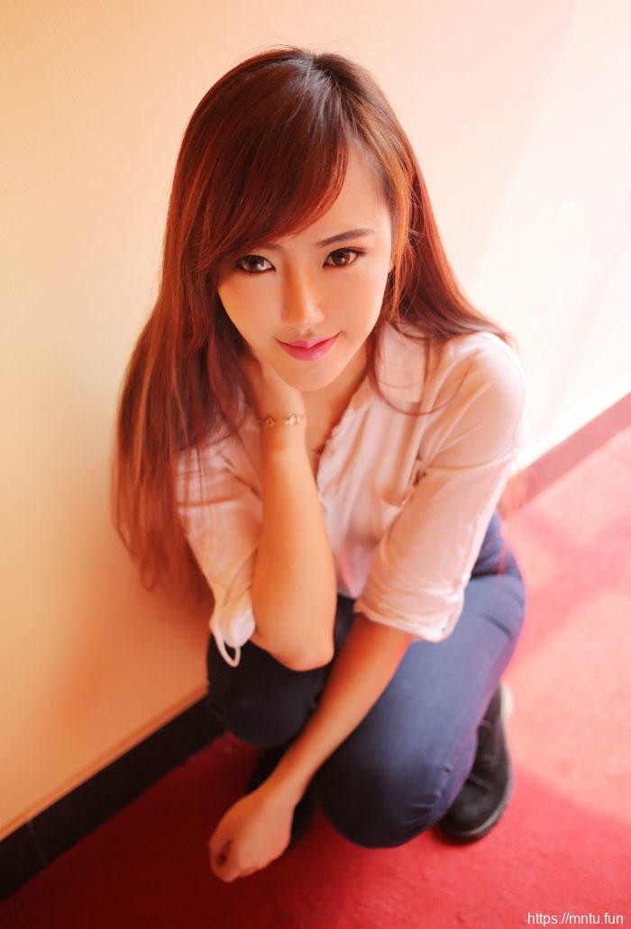 笑容令人陶醉的女孩身材完美【24P】