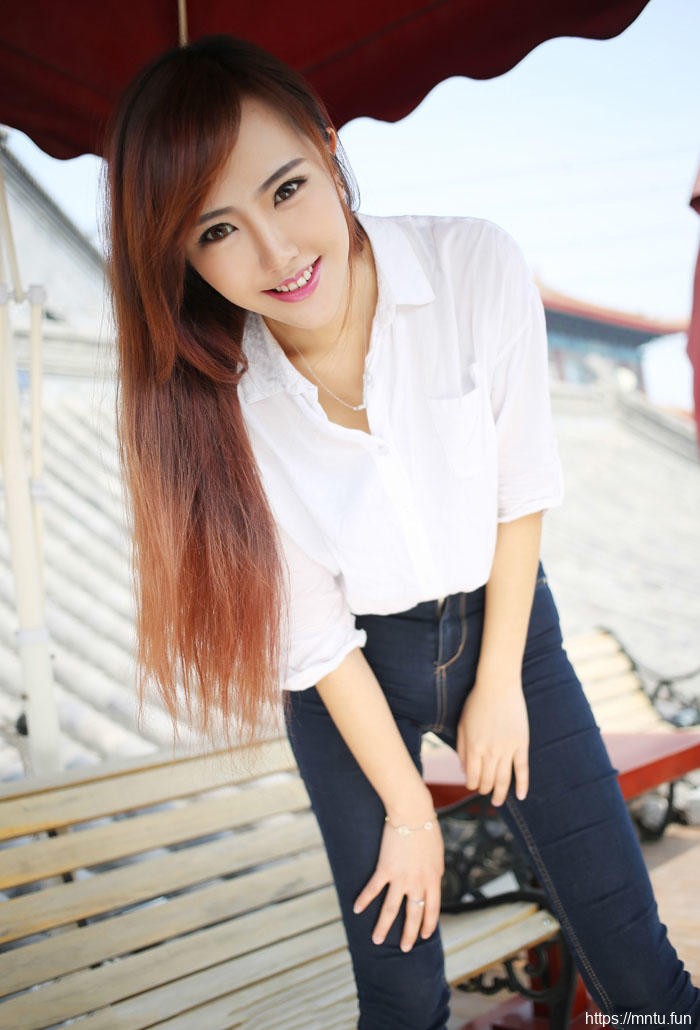 笑容令人陶醉的女孩身材完美【24P】