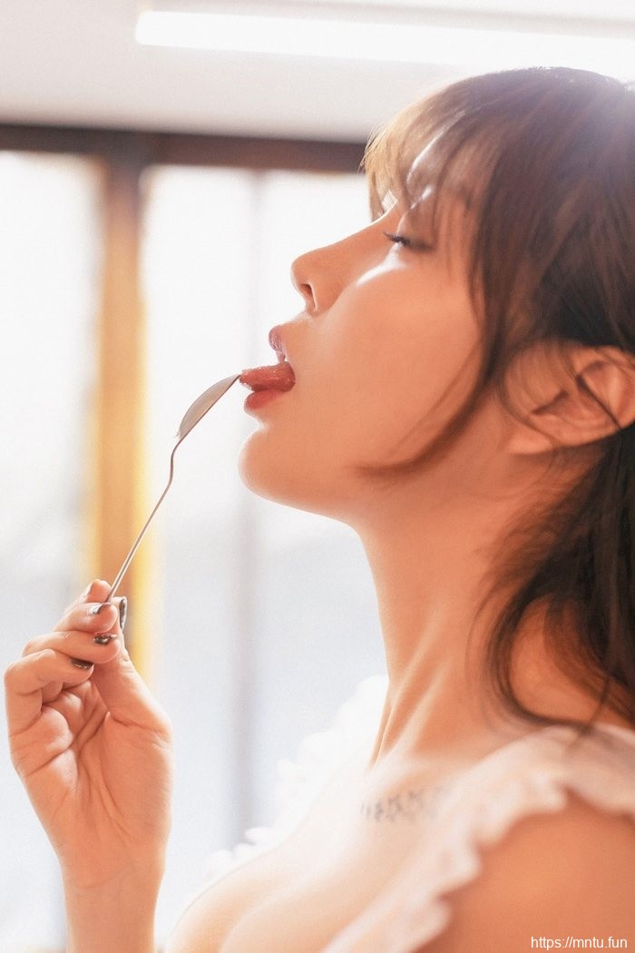 巨乳女仆王雨纯身段勾人任君采摘【48P】