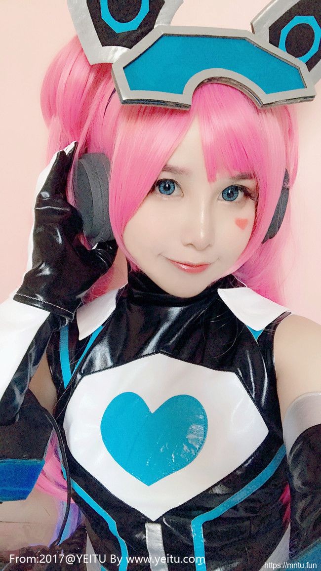 萌系萝莉Karumi鹿米COS王者荣耀少女黑客安琪拉