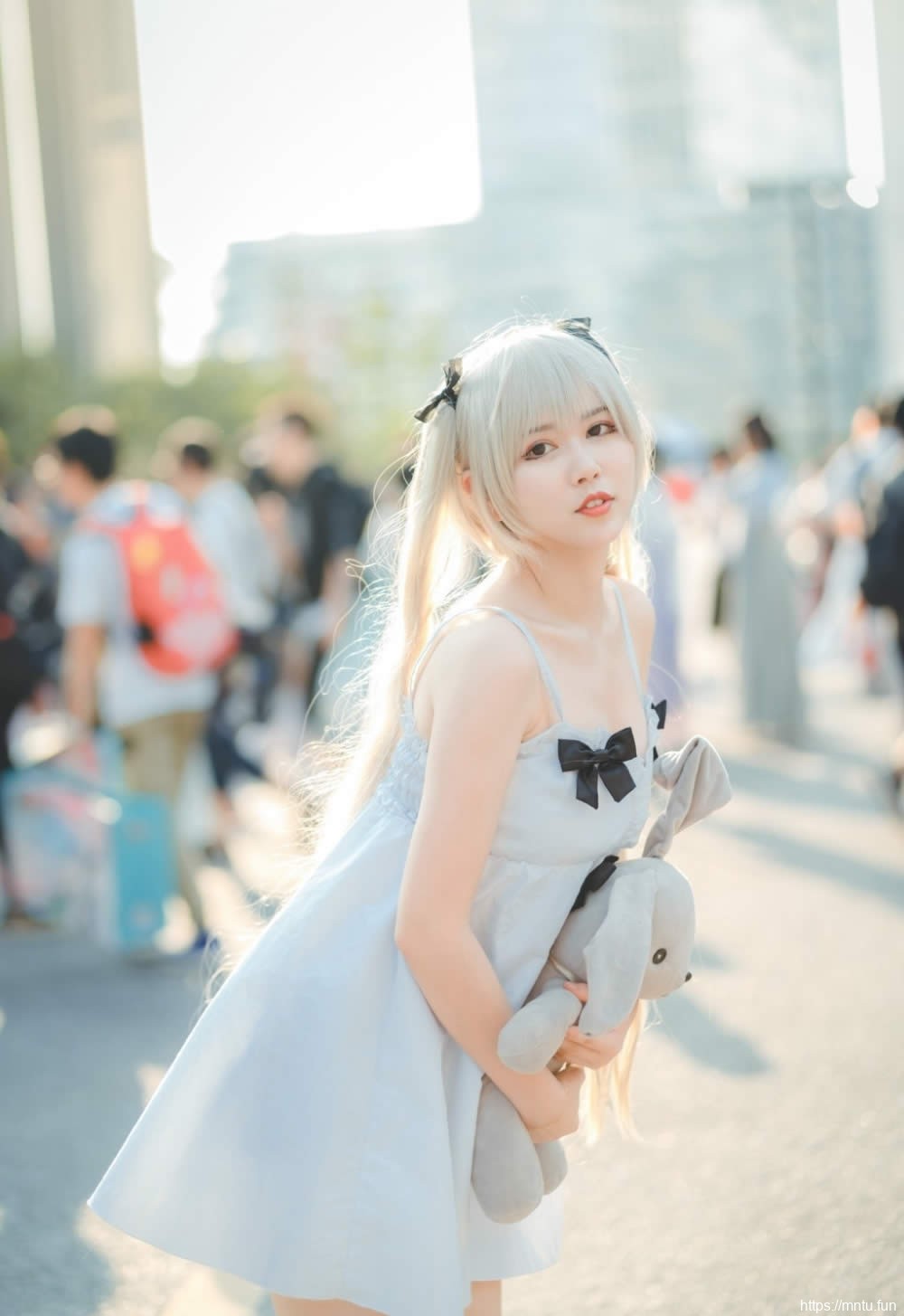 邻家少女穹妹双马尾萝莉吊带短裙火辣性感cos写真