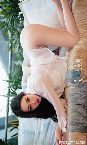 夏雨霏@引诱双拼写真套图