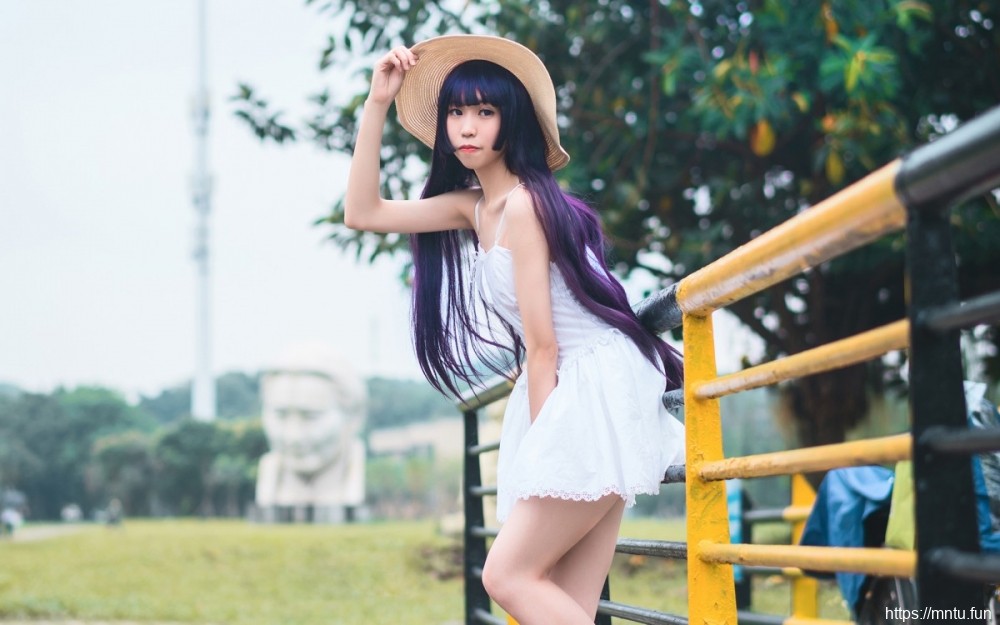 越南美女齐逼露屁屁超短裙肌肤雪白香艳美女大片