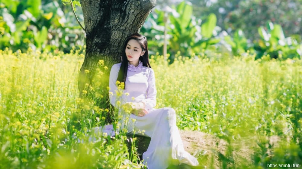 性感火辣的大波浪荡美女娇躯小巧有致香艳肉体摄影