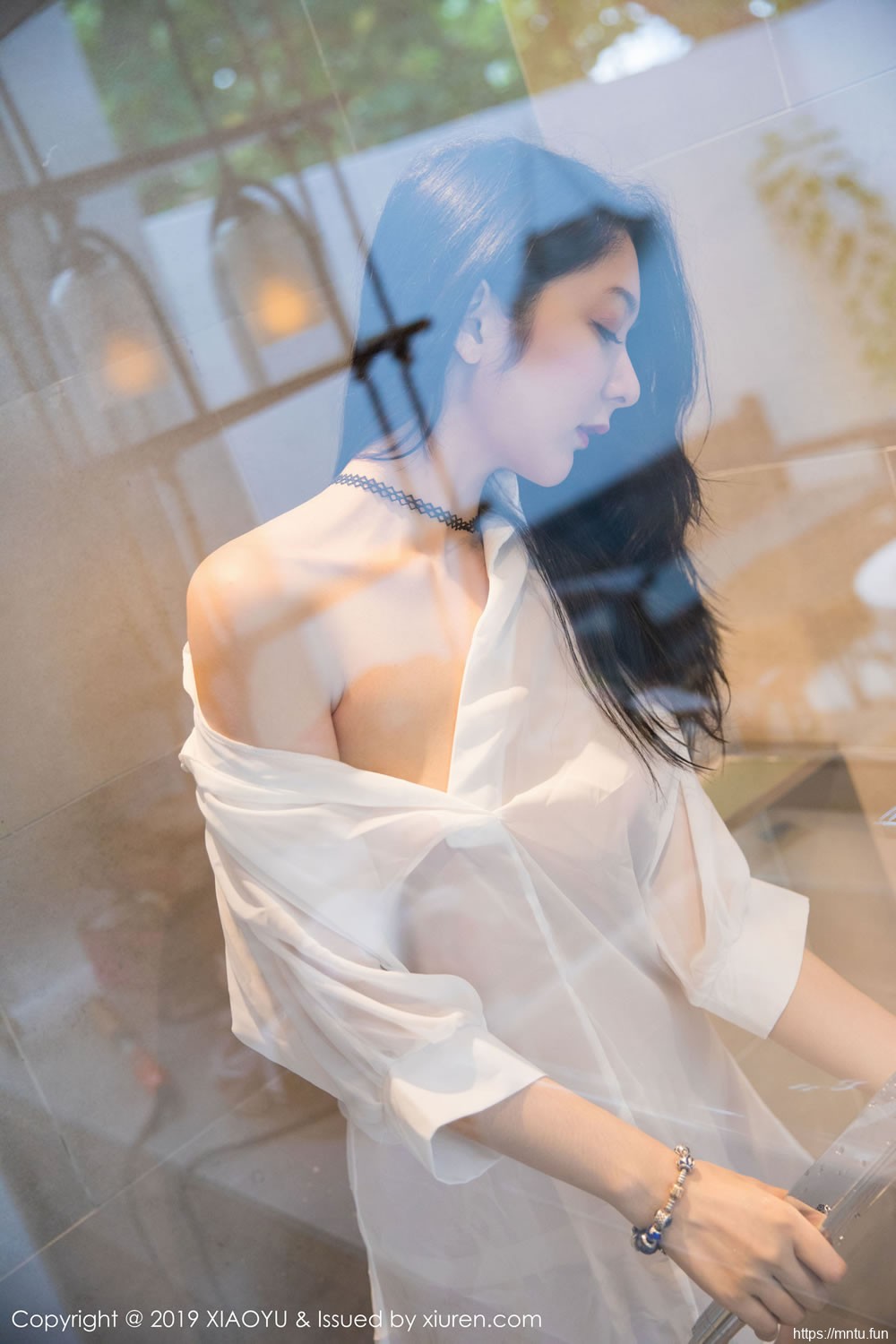 Angela小热巴《白丝蕾丝+浴室衬衫湿身》 [语画界XIAOYU] Vol.211