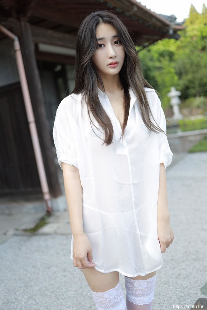 勾魂仙女林子欣蕾丝美腿百看不厌