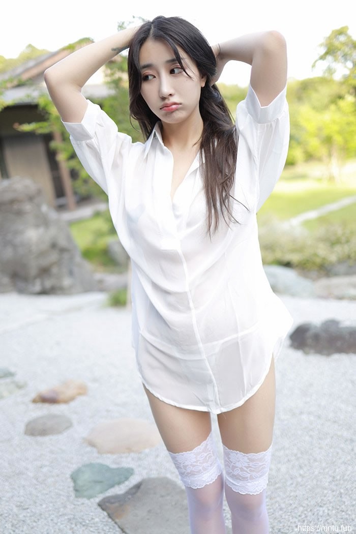 勾魂仙女林子欣蕾丝美腿百看不厌