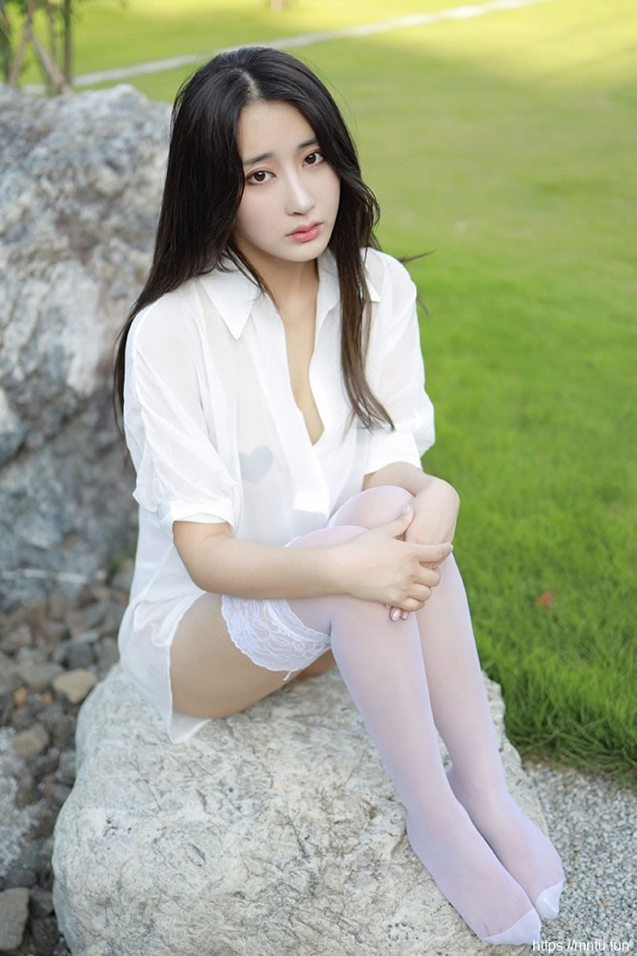 勾魂仙女林子欣蕾丝美腿百看不厌