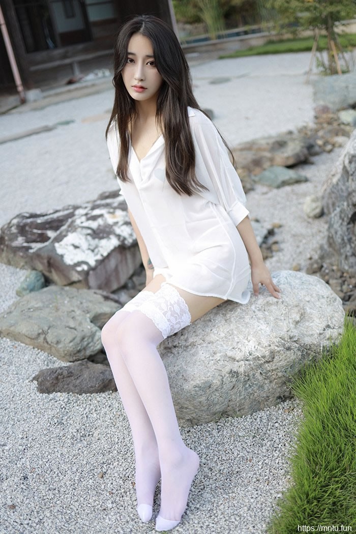 勾魂仙女林子欣蕾丝美腿百看不厌