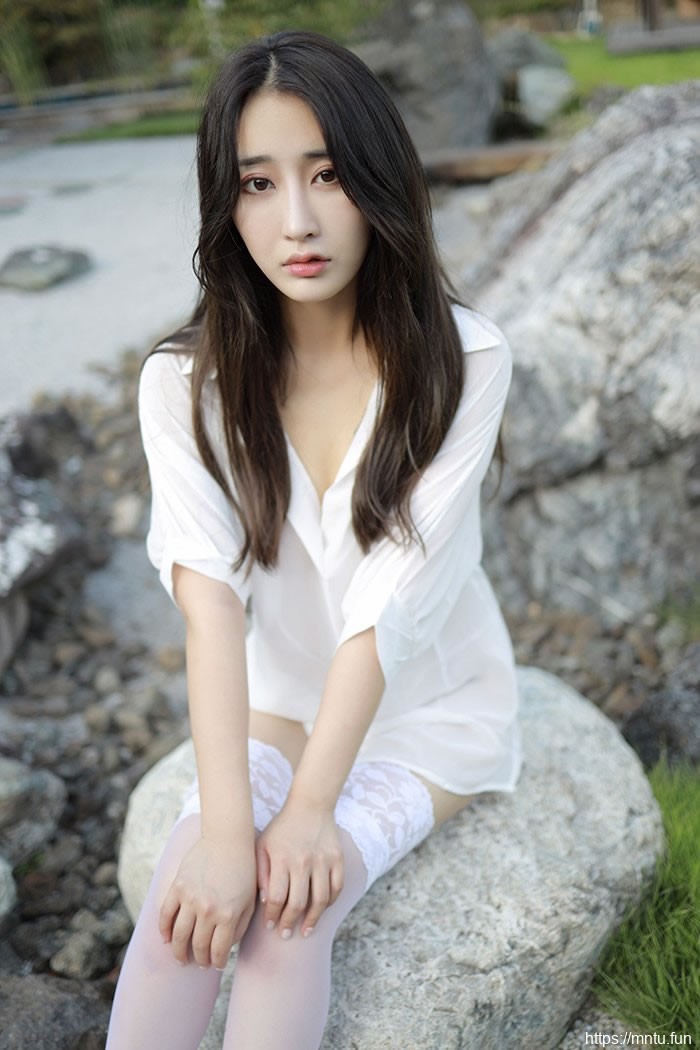 勾魂仙女林子欣蕾丝美腿百看不厌