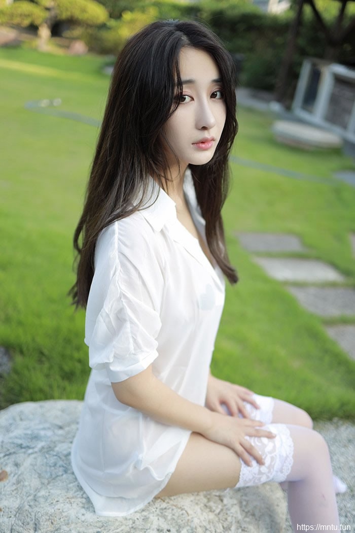 勾魂仙女林子欣蕾丝美腿百看不厌