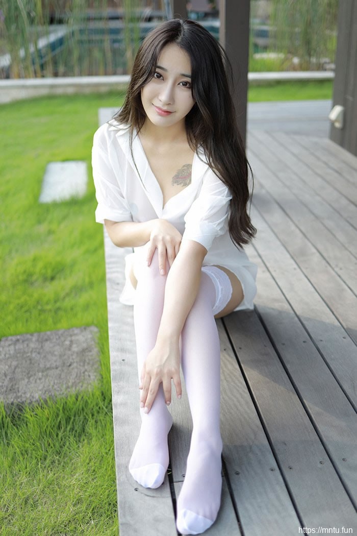 勾魂仙女林子欣蕾丝美腿百看不厌