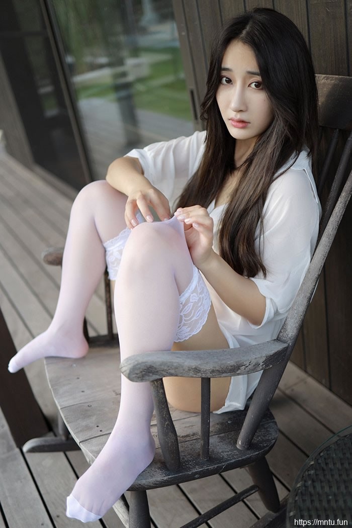 勾魂仙女林子欣蕾丝美腿百看不厌