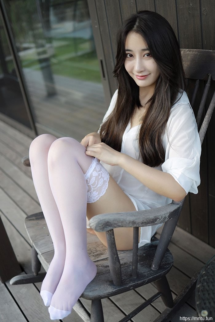 勾魂仙女林子欣蕾丝美腿百看不厌