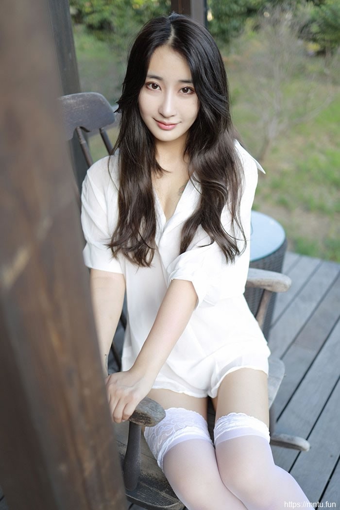 勾魂仙女林子欣蕾丝美腿百看不厌