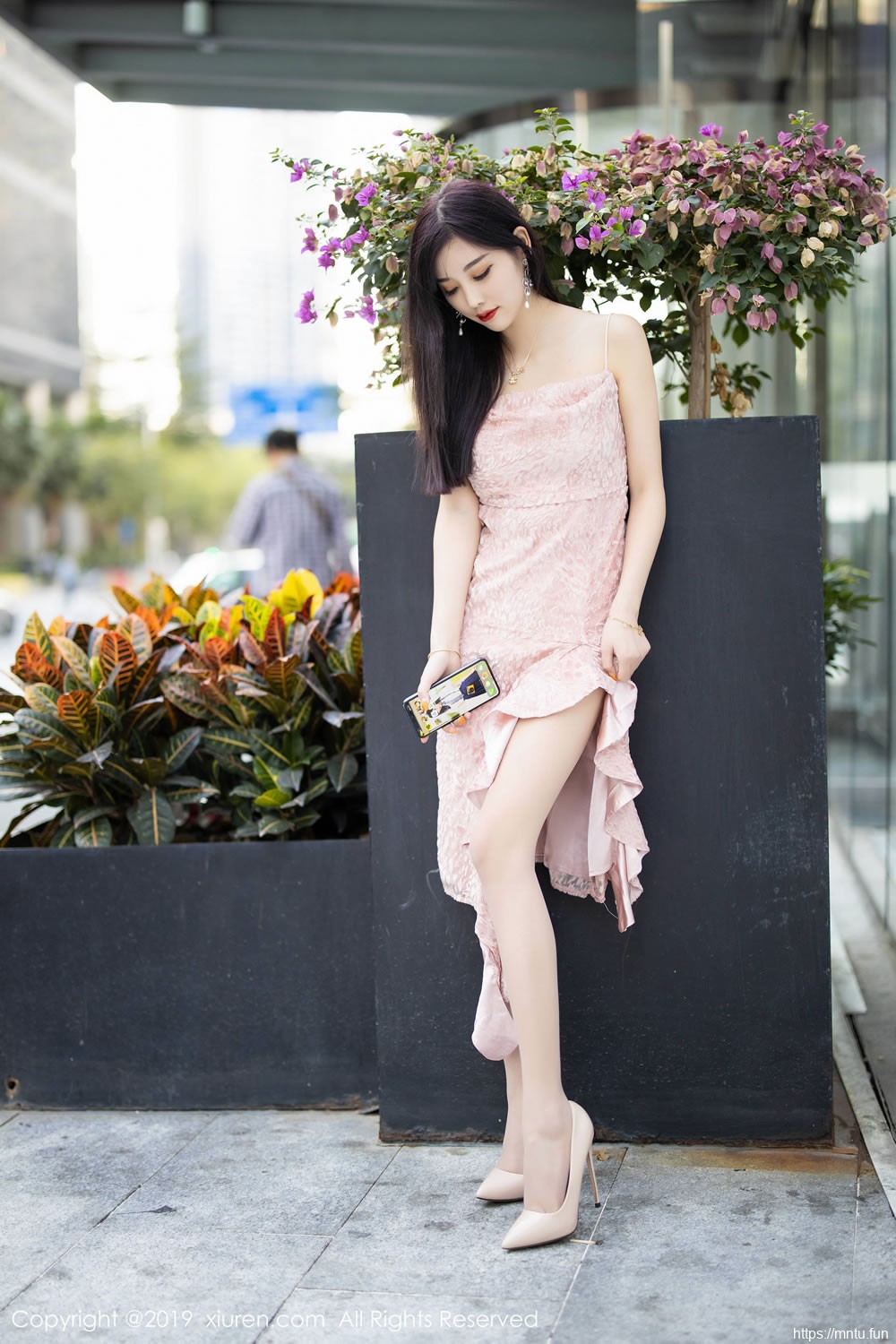 杨晨晨sugar《丝袜美腿翘臀引诱》 [秀人XIUREN] No.1857