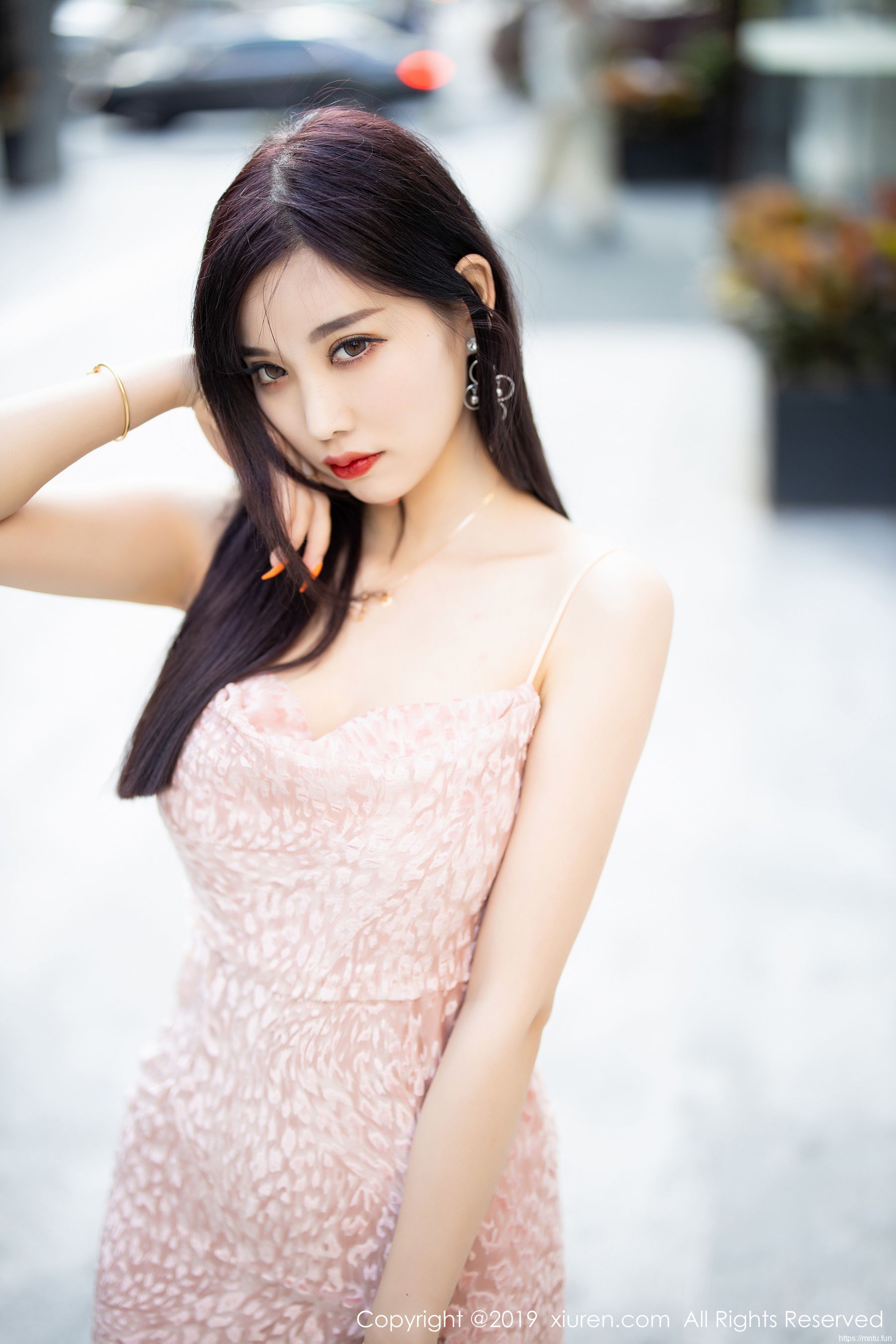 杨晨晨sugar《丝袜美腿翘臀引诱》 [秀人XIUREN] No.1857