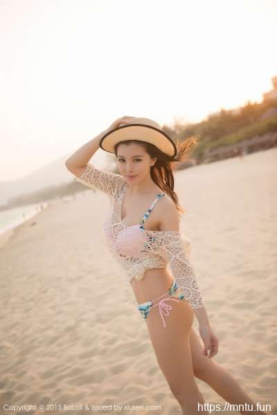 刘娅希三亚旅拍最初一套写真1A