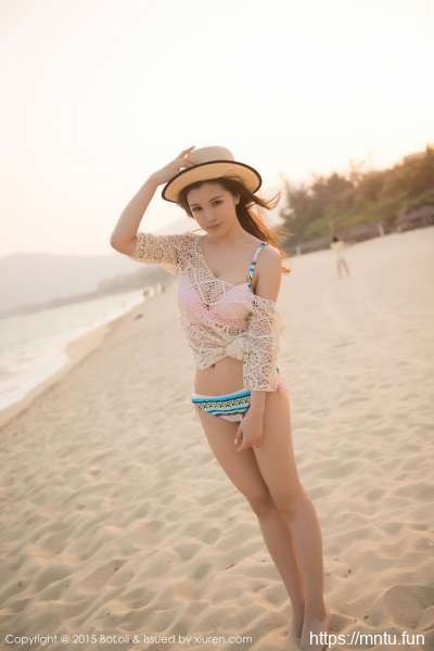 刘娅希三亚旅拍最初一套写真1A