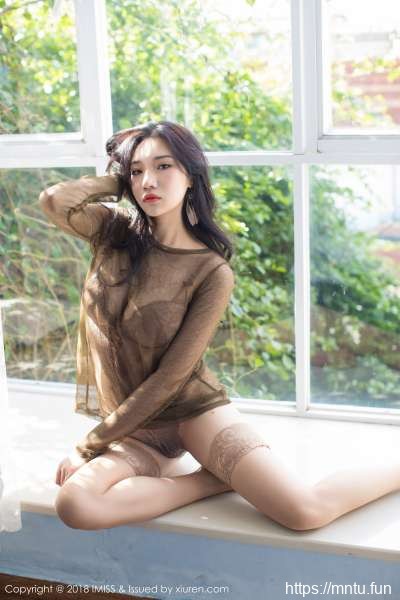 小狐狸Sica极致引诱的丝袜美腿