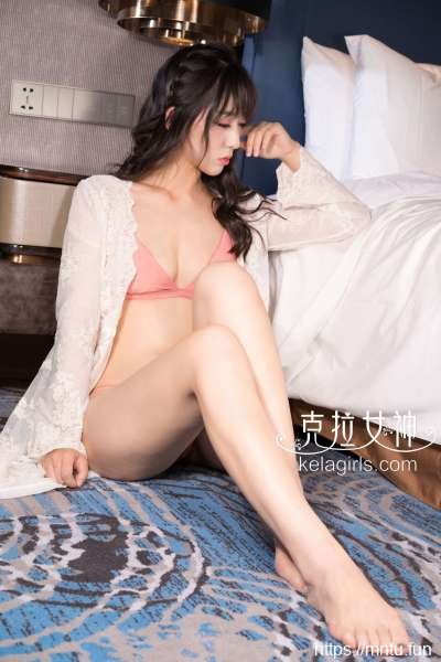 女神姜璐赤裸羔羊写真套图